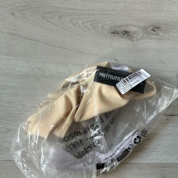 Pretty Little Things Cream Mix & Match Triangle Bikini Top Size 6 NWT in packag - Picture 7 of 7